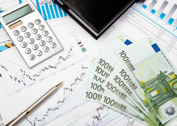Navigating Podcast Sponsorship Deals with AnchorFM